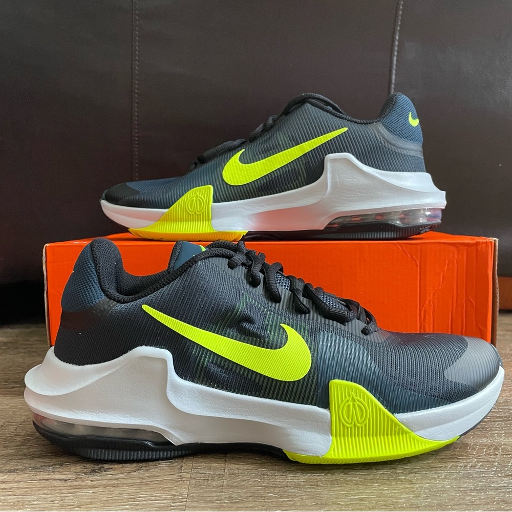 Nike Air Max Impact 4 Shoe Black Volt Men’s Sz 9 DM1124-006